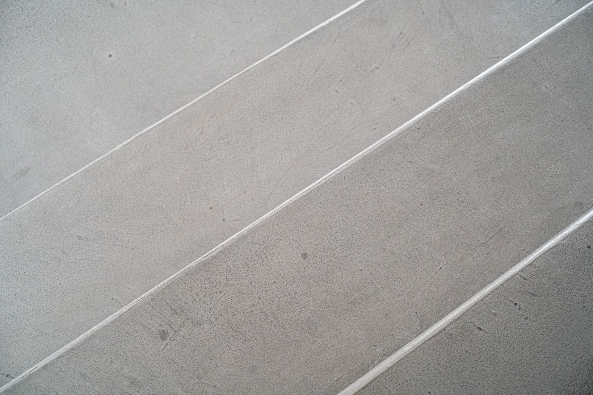Microtopping finished floor
